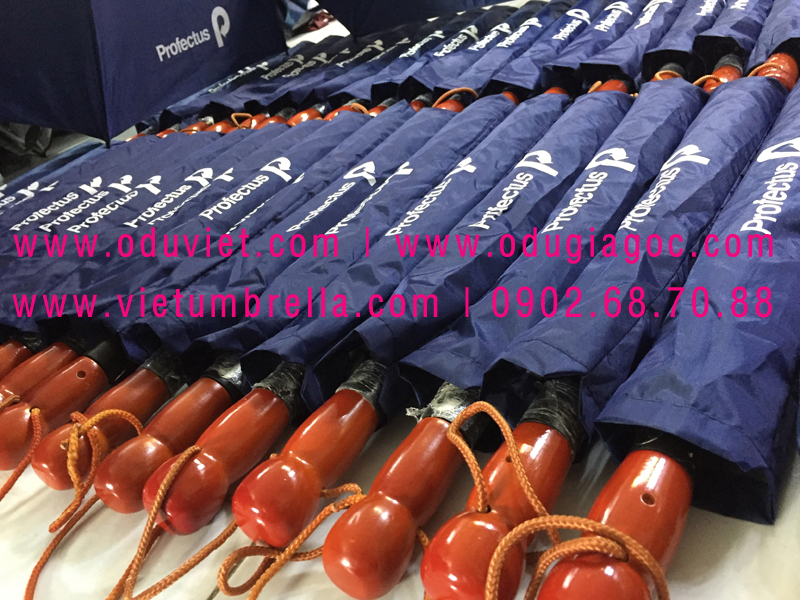 xưởng sản xuất ô dù cầm tay in logo quảng cáo